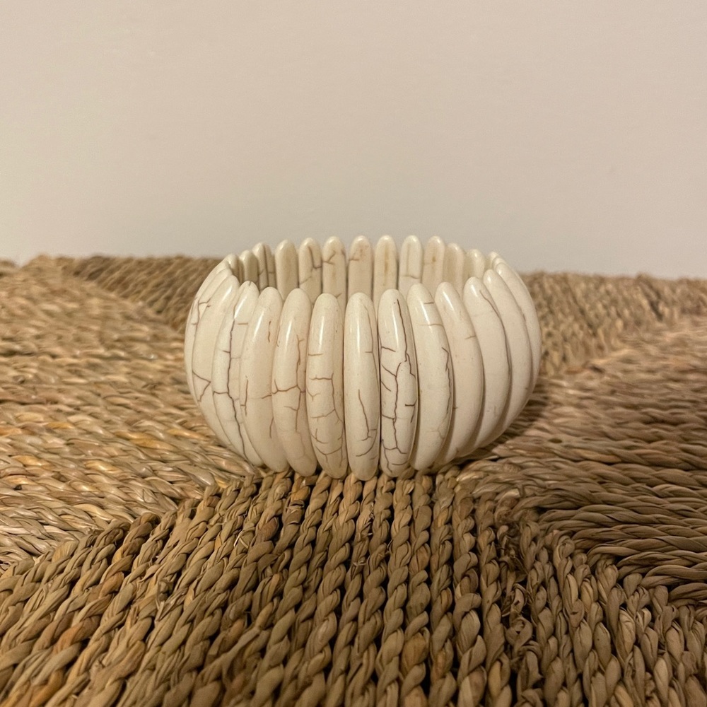 Forever 21 Cream & Brown “Bone” Stretch Bangle